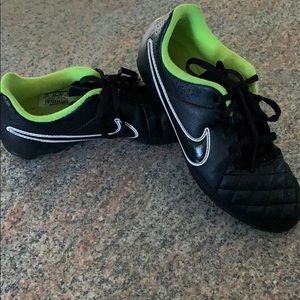 Size 2Y Kids Nike Soccer Cleats